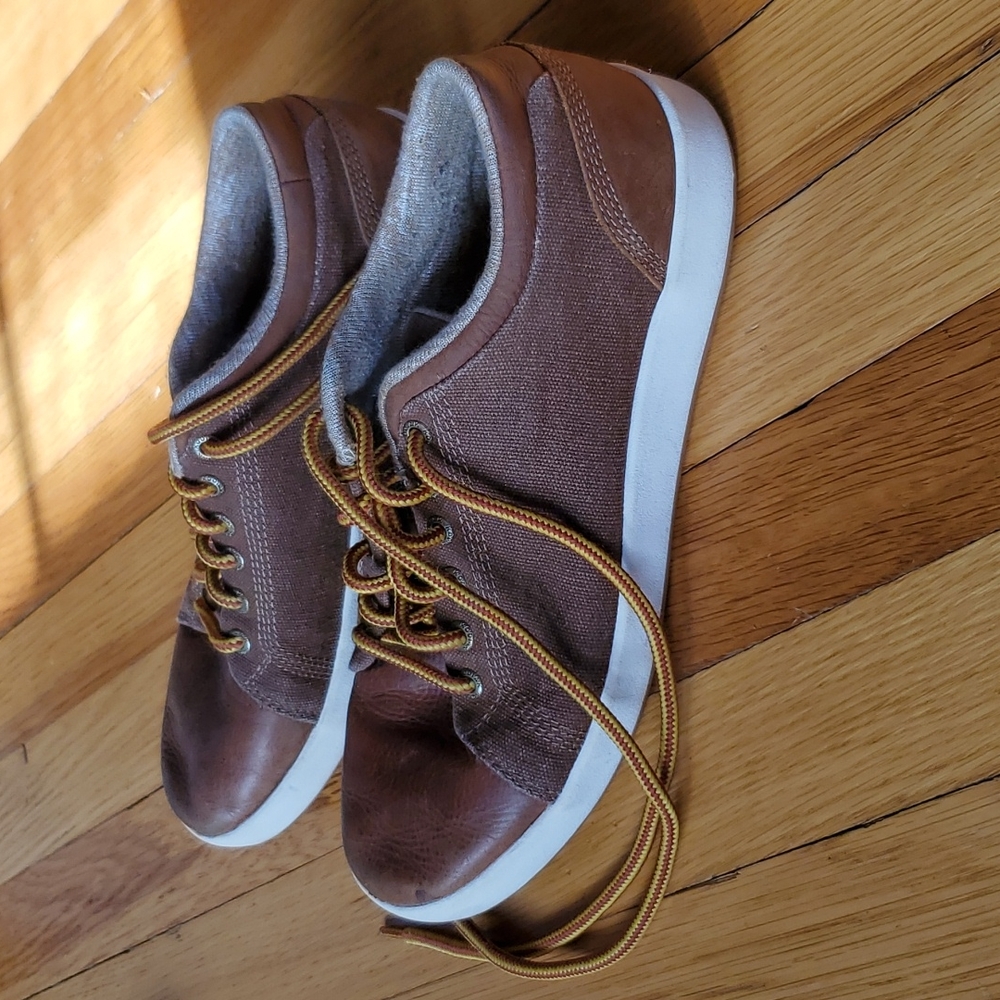 Kodiak Women's Sneakers Size 9